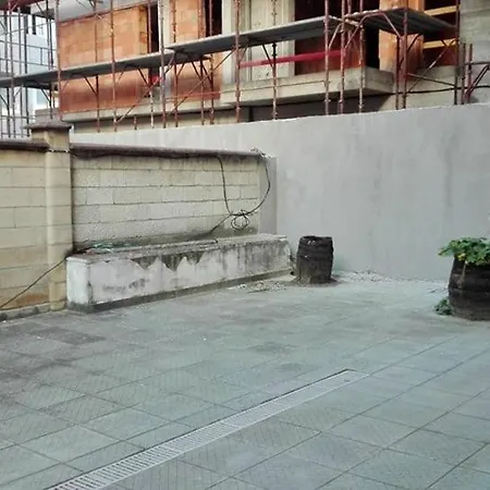 Apartman център варна, на минути пеш от морето!