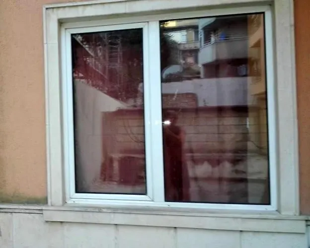 център варна, на минути пеш от морето!